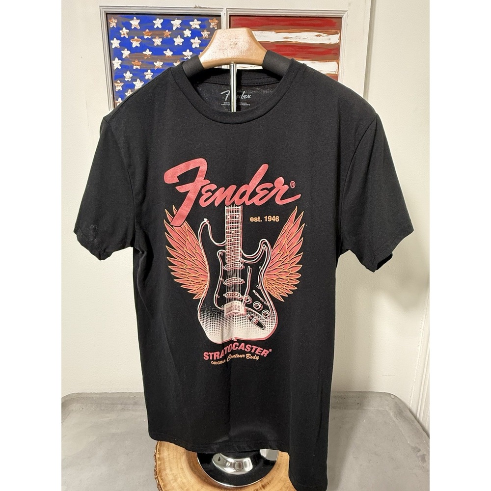 Fender Guitar with Wings Shirt Black‎ and Red Size Medium